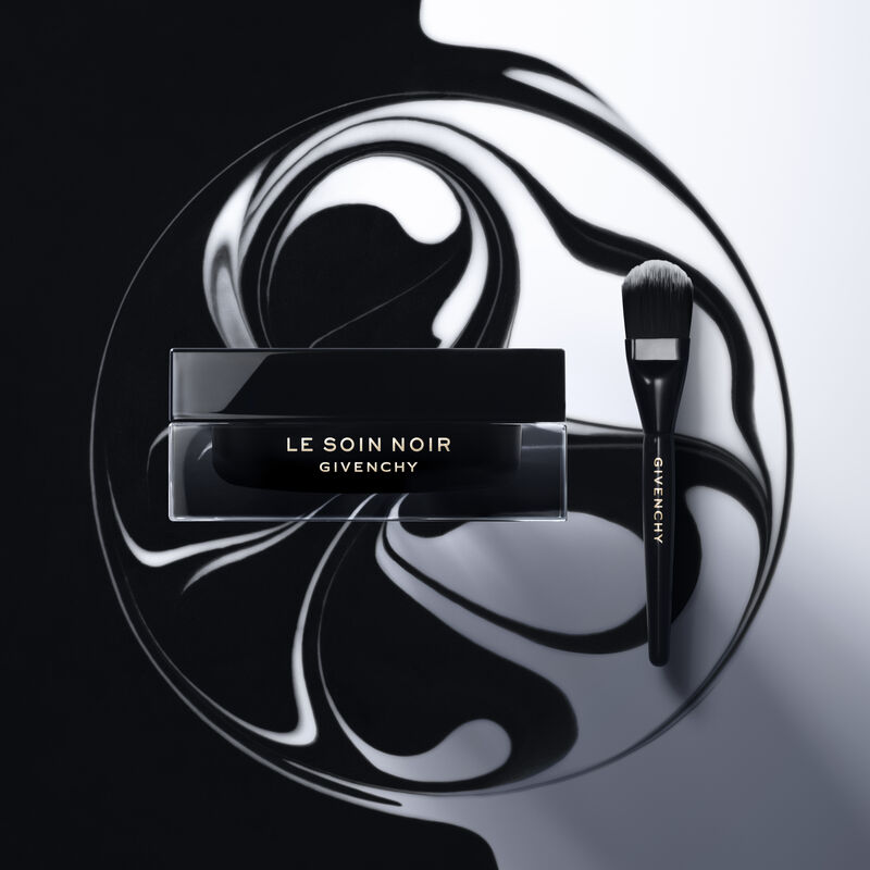 le soin noir split content 1