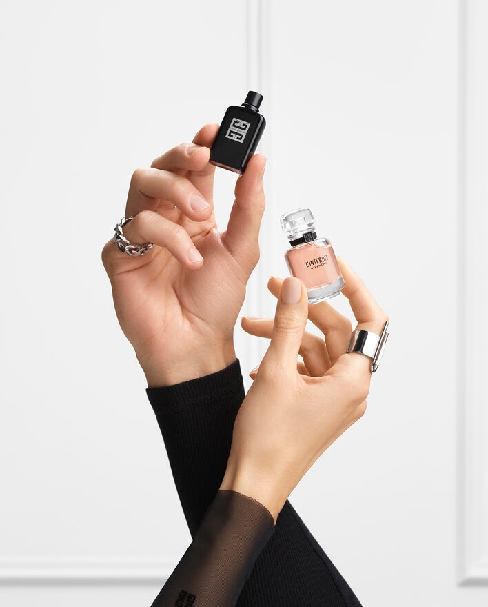 Complimentary Gifts & Samples