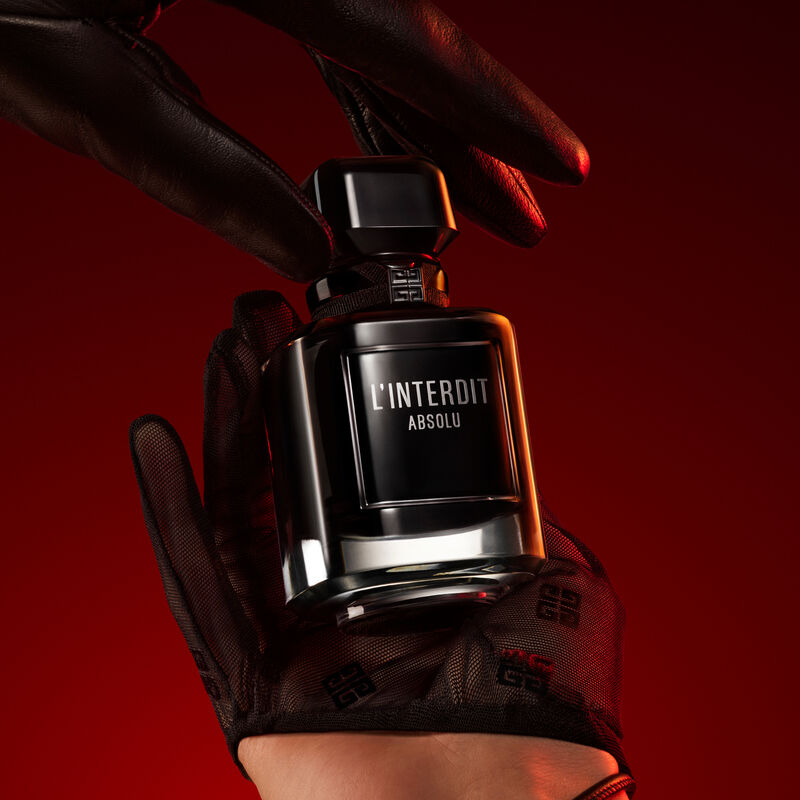 linterdit_absolu_hand