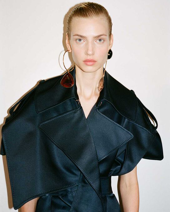 GIVENCHY COUTURE BACKSTAGE