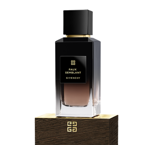 View 5 - Faux Semblant - Between shadow and light, a trail as dazzling as it is enchanting. GIVENCHY - 100 ML - P031239