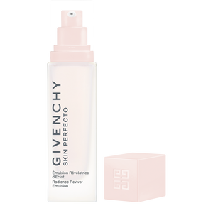 View 3 - SKIN PERFECTO EMULSION - Esta refrescante emulsión, enriquecida con el complejo Vitamin Blend, hidrata e ilumina la piel al instante con un brillo saludable y rosado. GIVENCHY - 50 ML - P056254