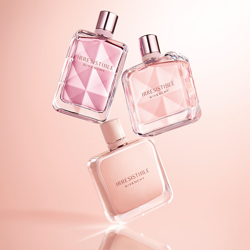 Irresistibile Eau de Parfum Nude: Fragranza Poudrè - n6