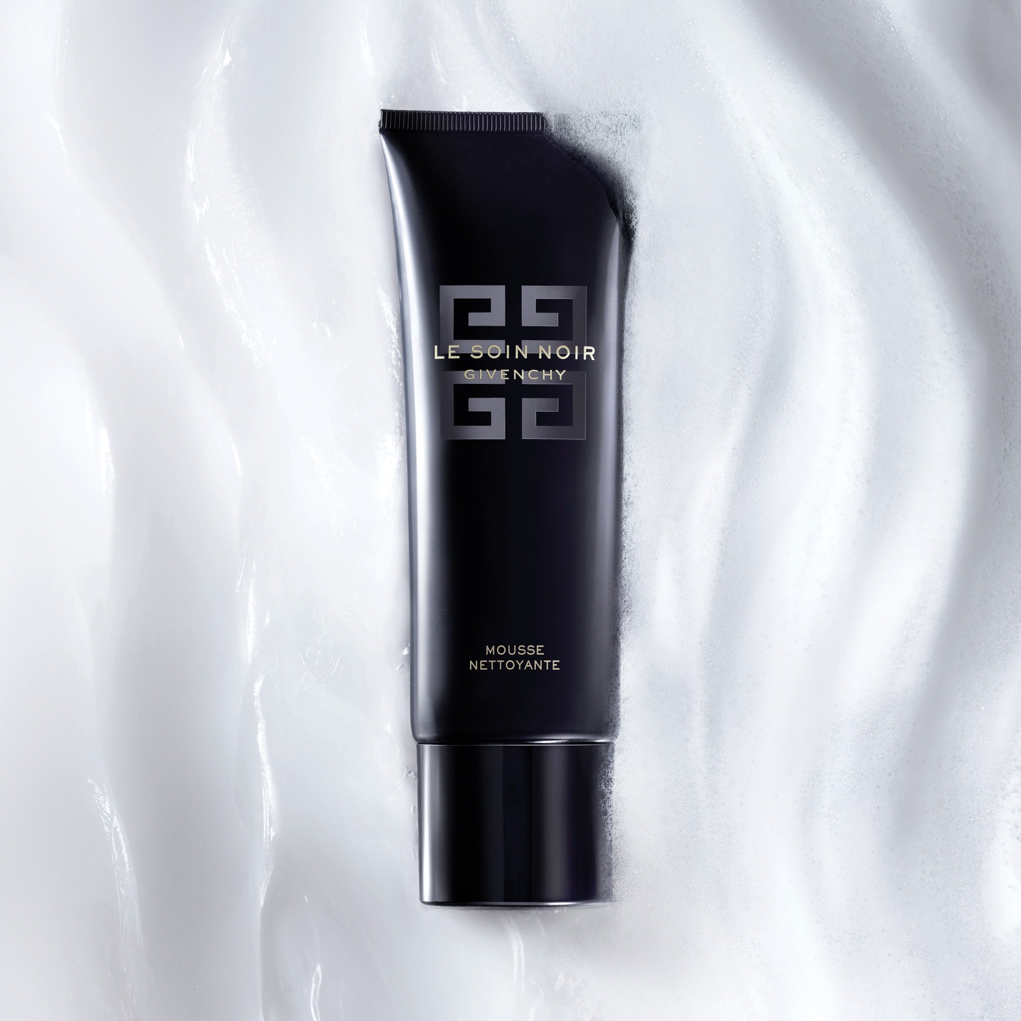 Givenchy Le Soin Noir Cleanser