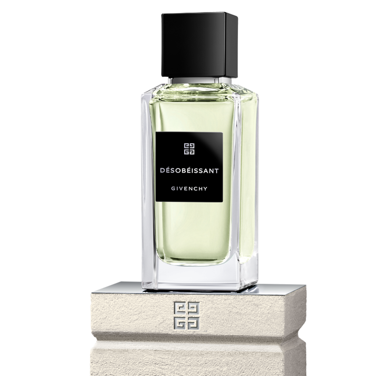 ジバンシー】YSATIS イザティス 香水 100mL(中古) GIVENCHYのフリマ ジバンシー】YSATIS イザティス 香水 100mL(中古) GIVENCHYのフリマ