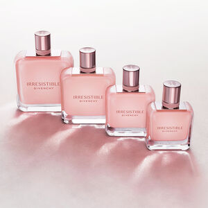 View 4 - IRRESISTIBLE ROSE VELVET - The delicate contrast between the note of a velvety rose and warm patchouli. GIVENCHY - 50 ML - P036771