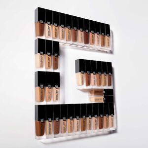 View 7 - PRISME LIBRE SKIN-CARING MATTE FOUNDATION - Exclusive service: exchange your shade within 14 days*. GIVENCHY - Ivory - P090401