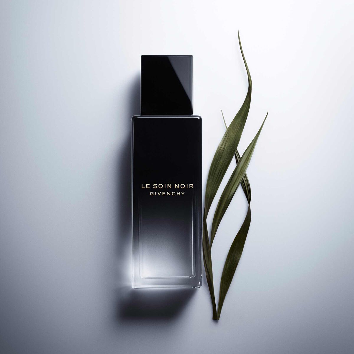 Face care - Le Soin Noir Lotion| Givenchy Beauty