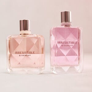 View 5 - IRRESISTIBLE - L'avvincente contrasto tra la freschezza della rosa e vibranti note speziate. GIVENCHY - 80 ML - P036752