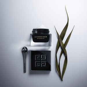 View 3 - LE SOIN NOIR EYE CREAM - The Eye Care for a firmed and radiant eye look​. GIVENCHY - 20 ML - P056105