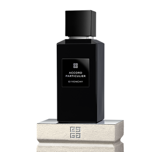 View 4 - Accord Particulier - Subtle and deep, a fragrance to be worn like a second skin. GIVENCHY - 100 ML - P031225