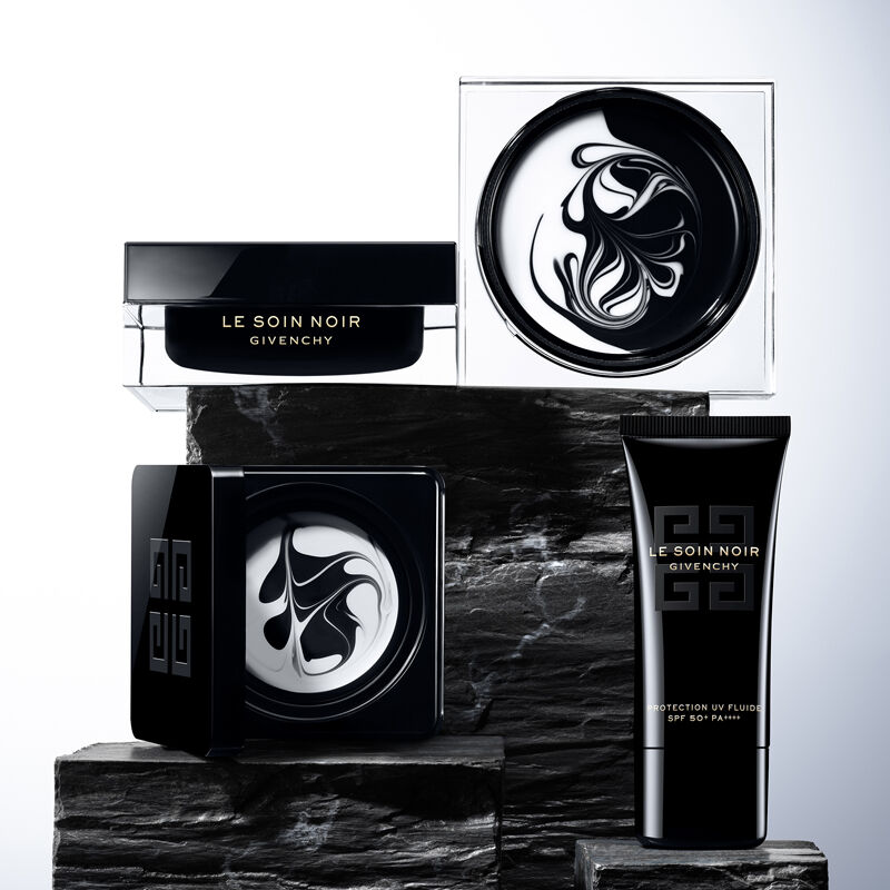 Le Soin Noir Uv Protector - Fluid uv shield spf 50+ pa ++++ - n4