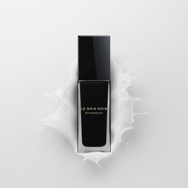 le soin noir serum