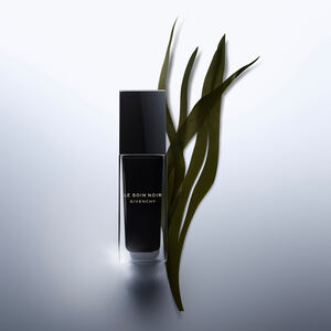 View 3 - SIERO LE SOIN NOIR - Il siero effetto lifting per un'azione visibilmente rimpolpante. GIVENCHY - 30 ML - P056226