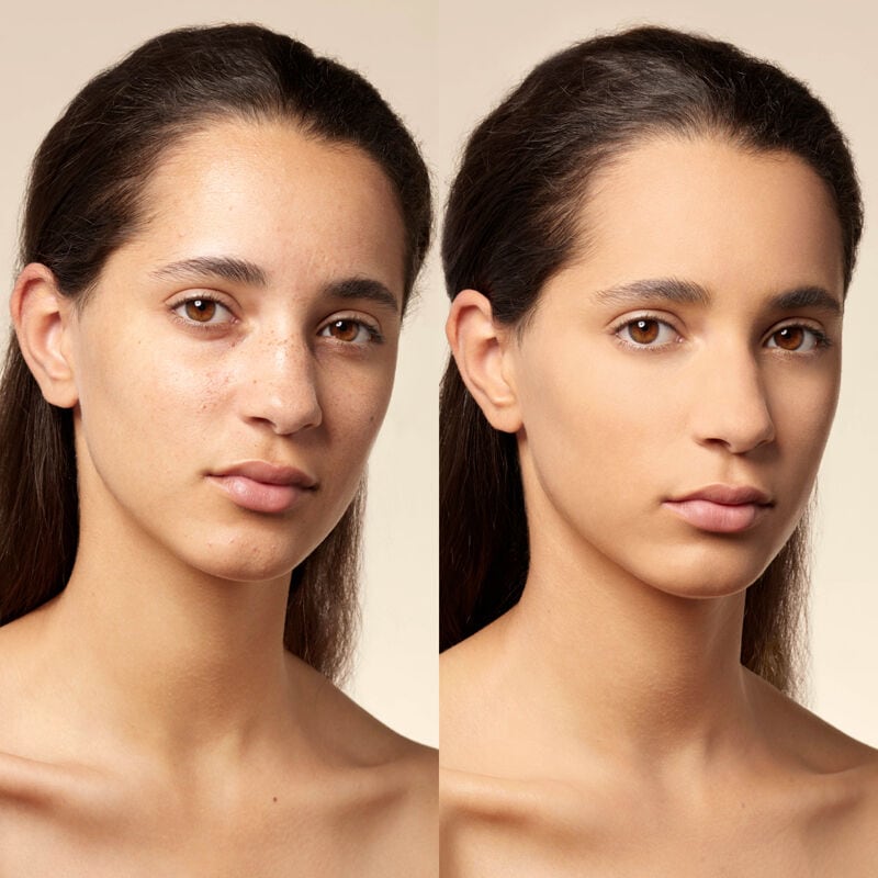 Givenchy Prisme Libre Skin-caring Matte Foundation