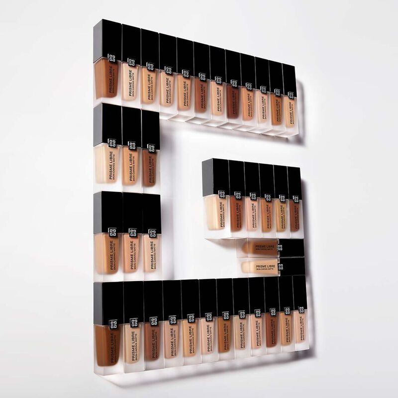 Prisme Libre Skin-caring Matte Foundation - 24h matte & care foundation - n6