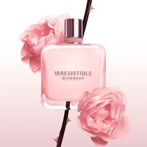 View 3 - IRRESISTIBLE ROSE VELVET - The delicate contrast between the note of a velvety rose and warm patchouli. GIVENCHY - 50 ML - P036771