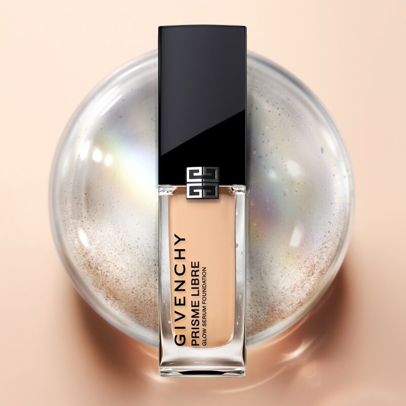 PRISME LIBRE GLOW SERUM: Hydrating Glow Foundation - n4