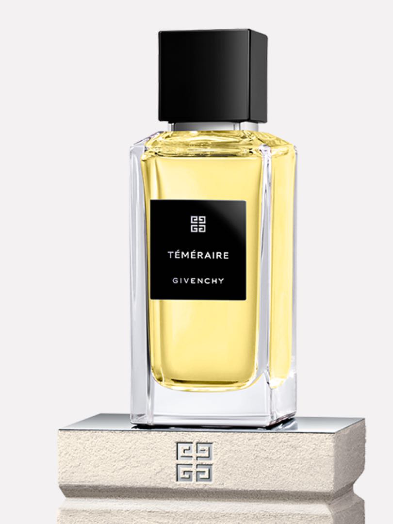 Téméraire la collection particulière floral woody spicy fragrance