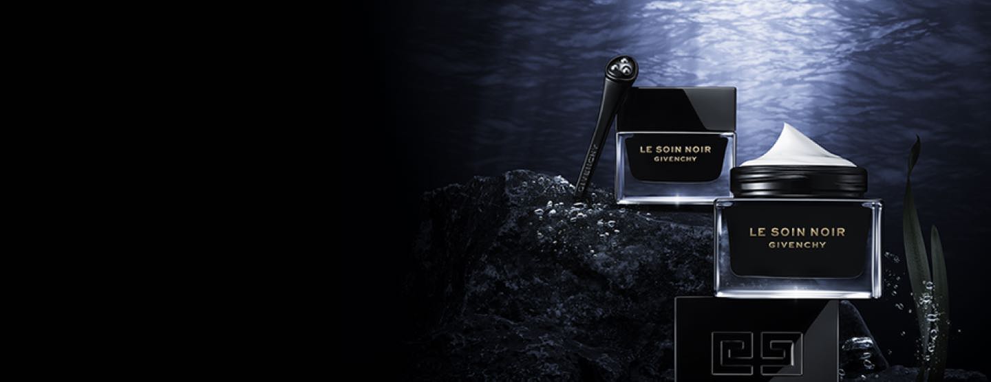 Le soin noir lumière de jeunesse exceptionnelle par Givenchy
