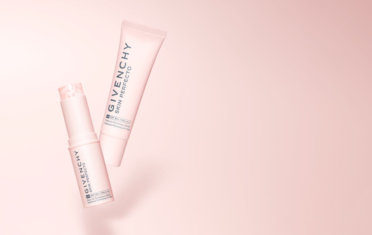 Packshot Fluide UV & Stick UV par Givenchy