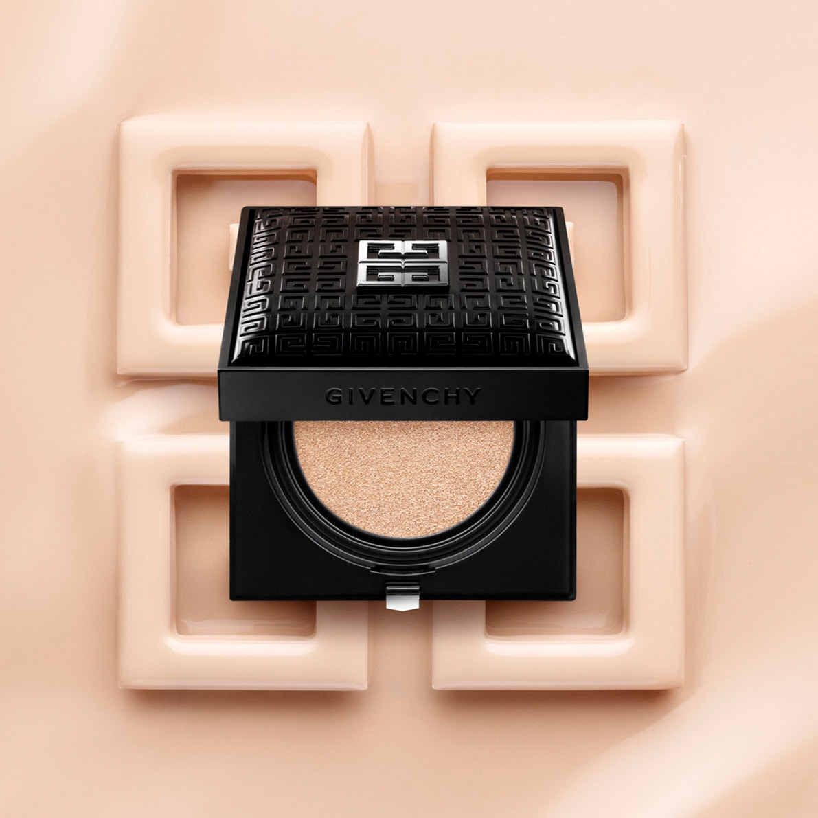 PRISME LIBRE SKIN CARING GLOW CUSHION IMAGE